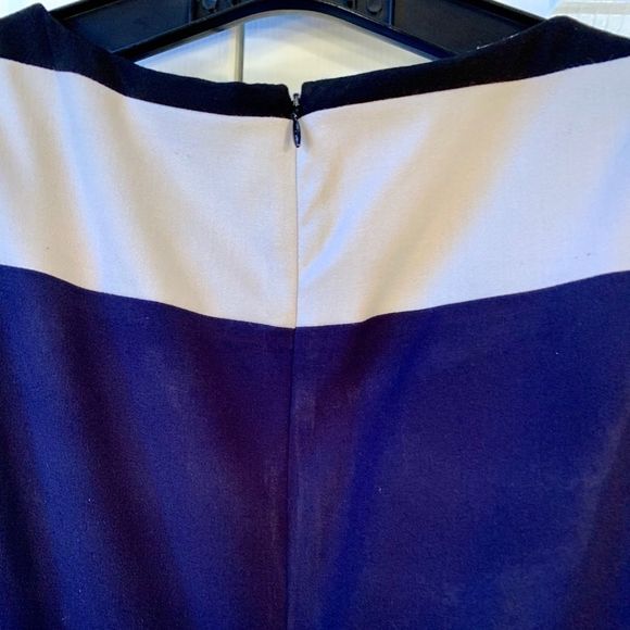 SO JACKIE O!!  BLUE & WHITE STRIPED SLEEVELESS 2 - Picture 7 of 8